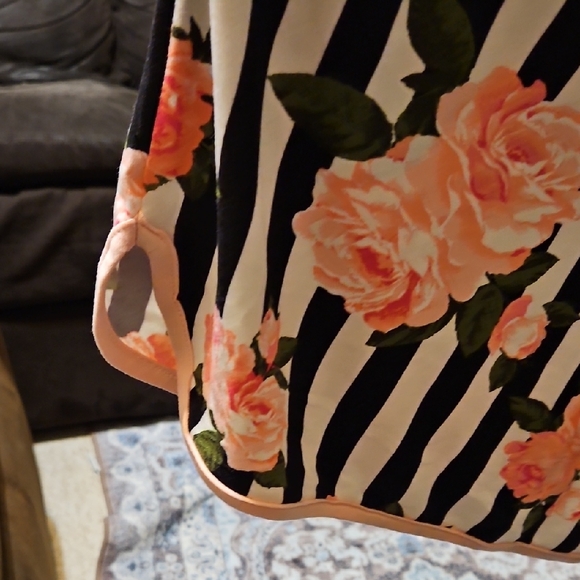 Betsey Johnson Intimates 2PC Pajama Set - Pink Lace Tank & Floral Striped Short - Picture 6 of 13